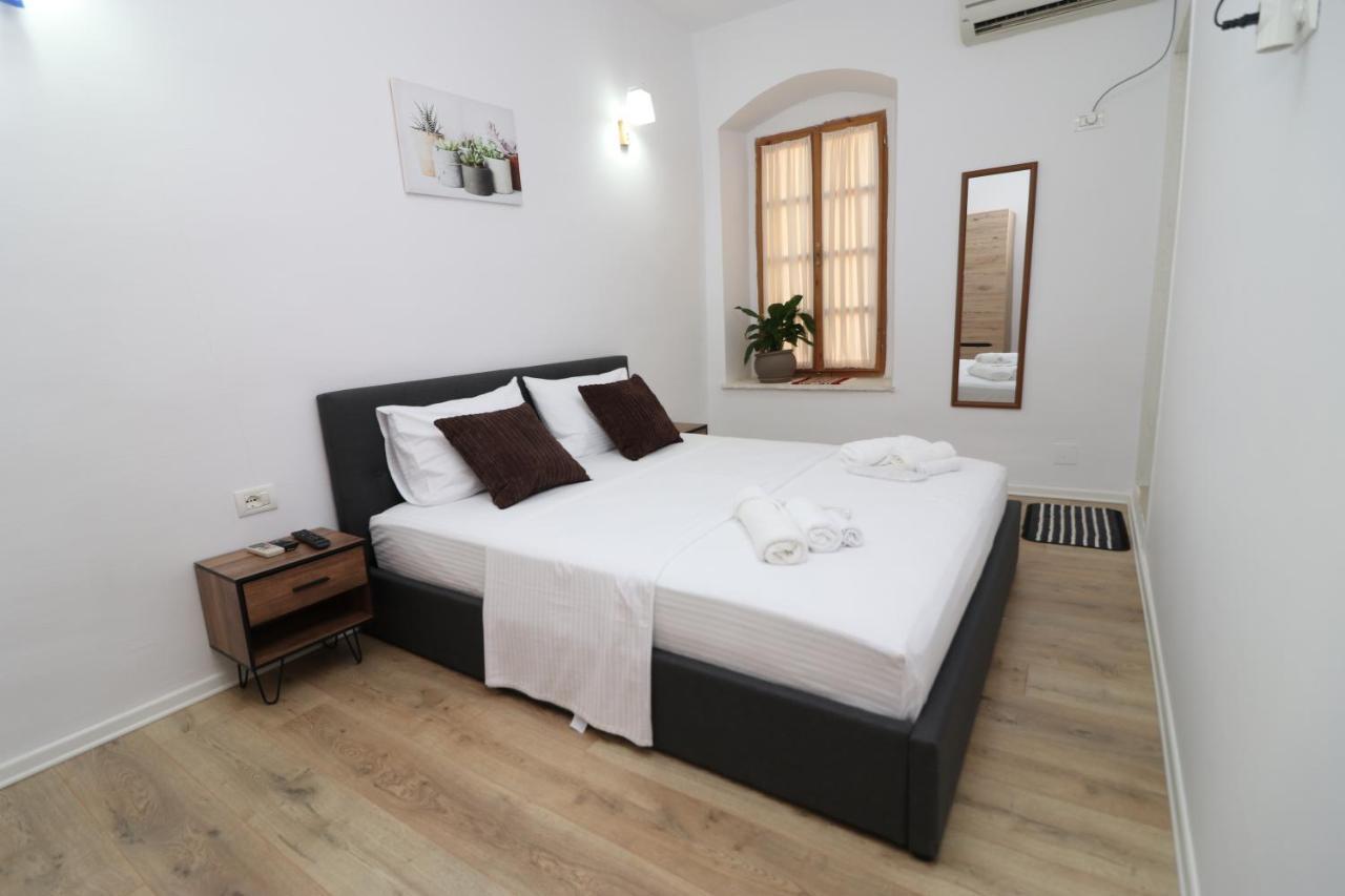 Bed and Breakfast Gaia à Vlorë Extérieur photo