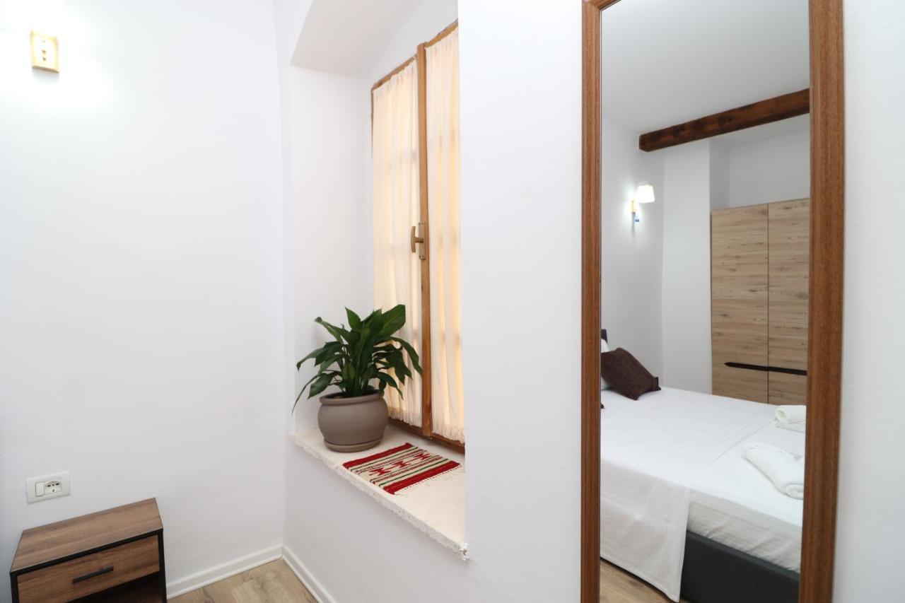 Bed and Breakfast Gaia à Vlorë Extérieur photo