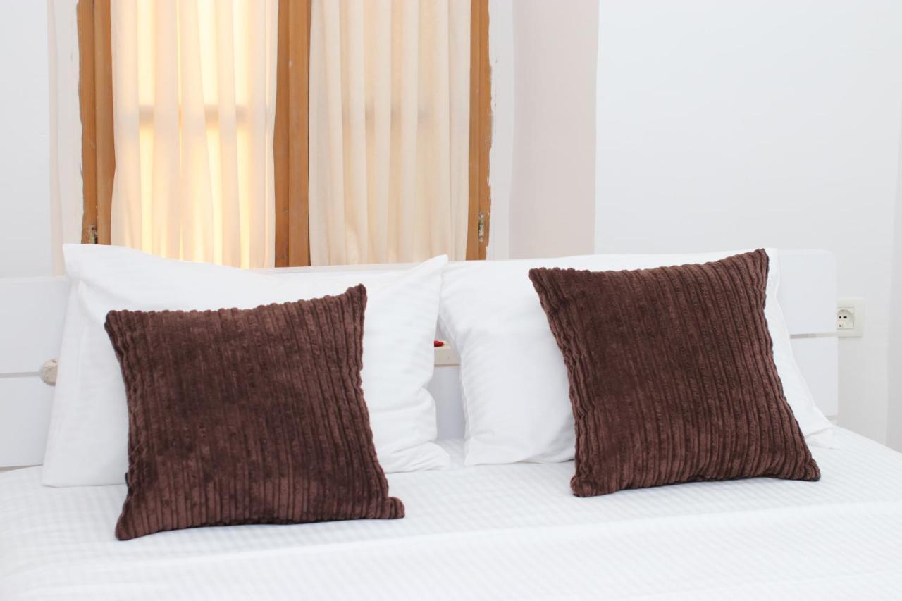 Bed and Breakfast Gaia à Vlorë Extérieur photo