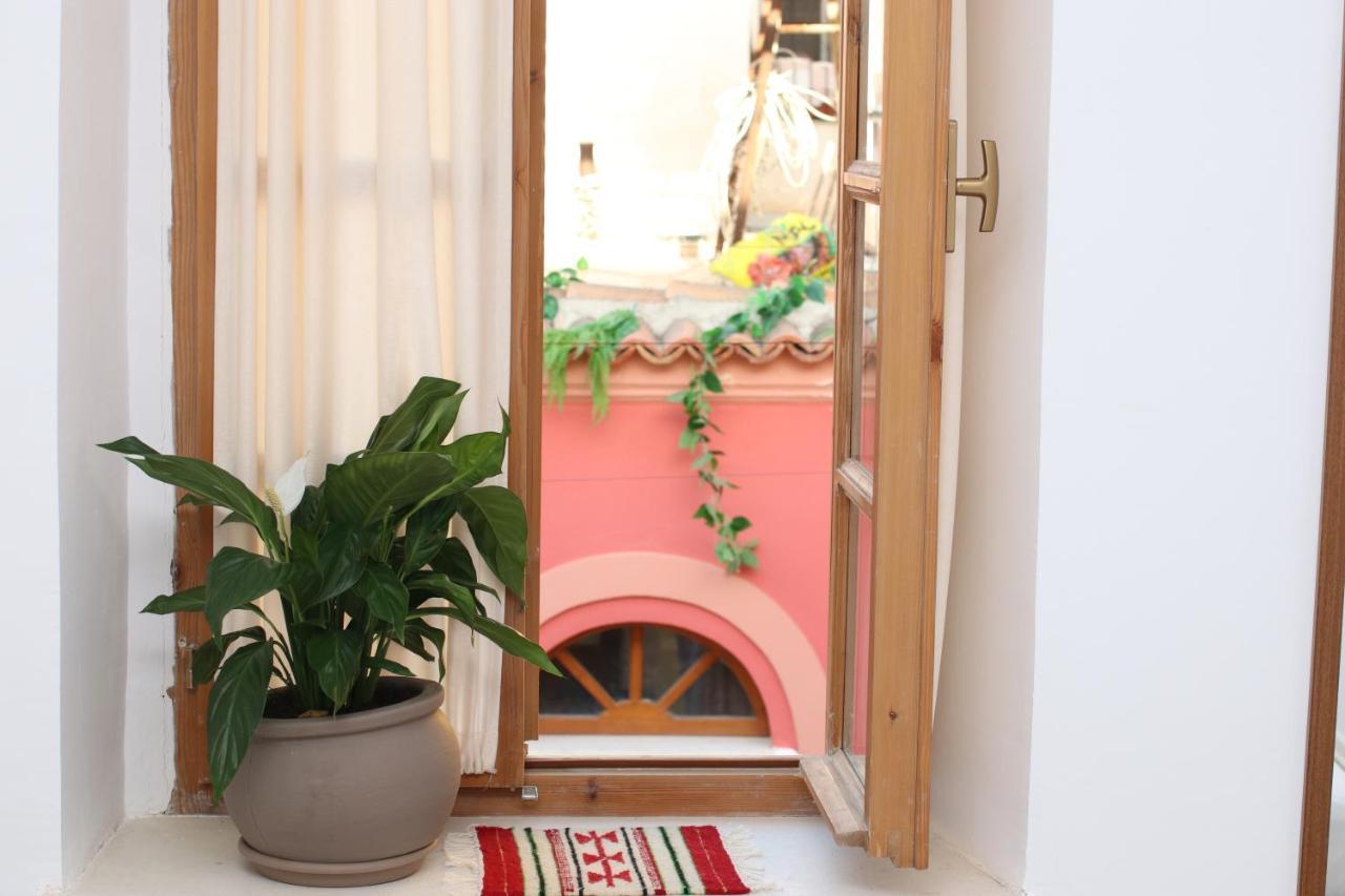Bed and Breakfast Gaia à Vlorë Extérieur photo